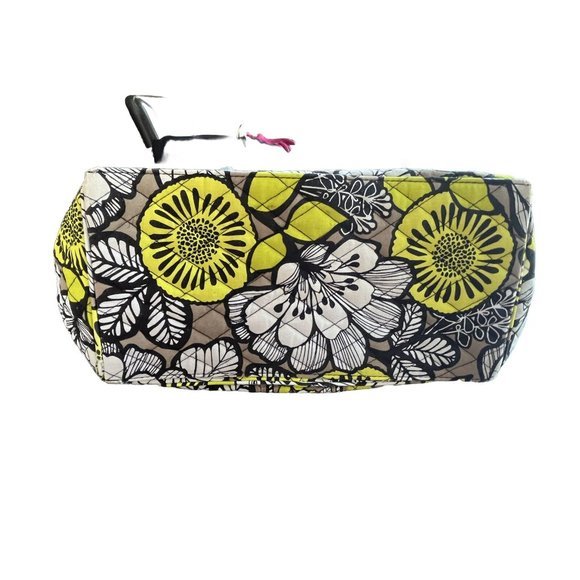 Vera Bradley large zipper tote w/ toggle pocket in Citron pattern Diaper‎ Bag - Picture 10 of 16